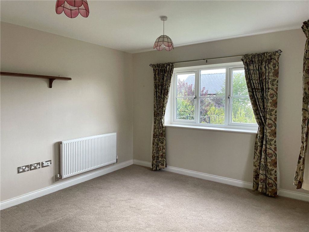 Property photo 3 of 8 Picture No. 03