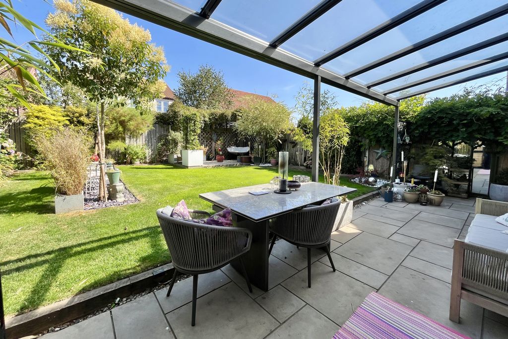 Property photo 2 of 24 21