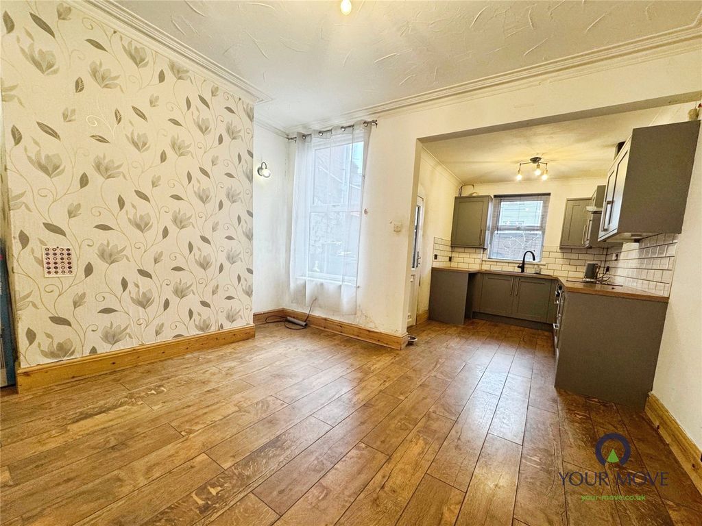 Property photo 3 of 10 Picture No. 16