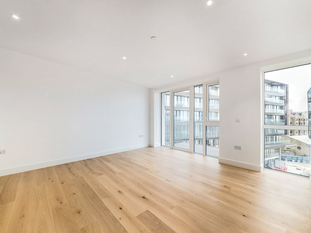Property photo 2 of 29 London Dock. E1W 2Ah