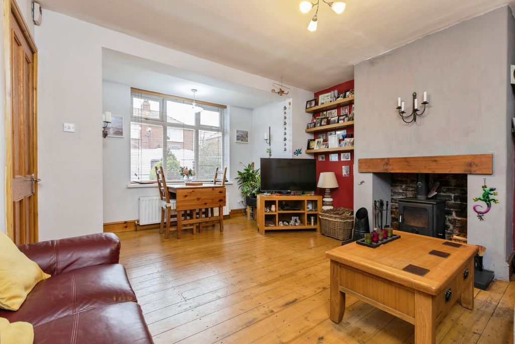 Property photo 3 of 15