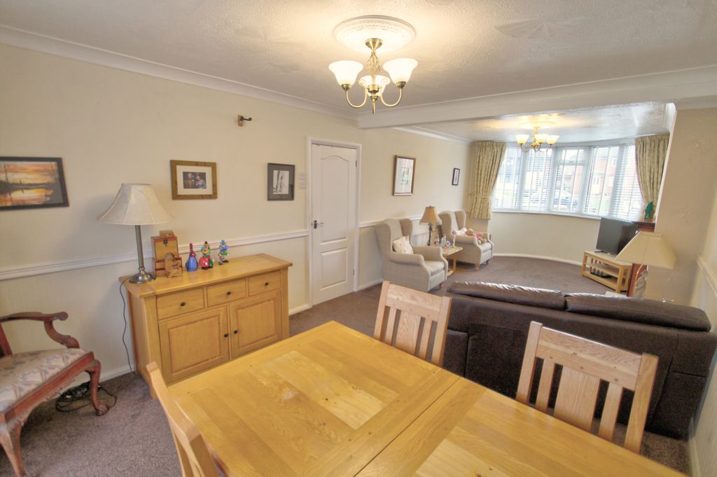 Property photo 2 of 18 Lounge Diner A