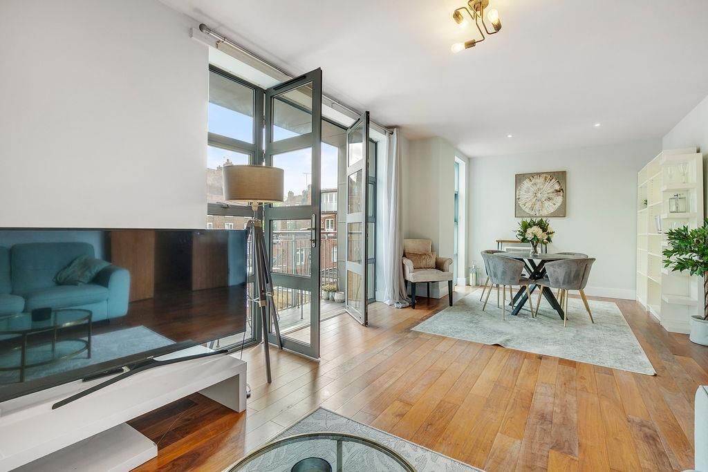 Property photo 1 of 10 Corbenmews14-9.Jpg