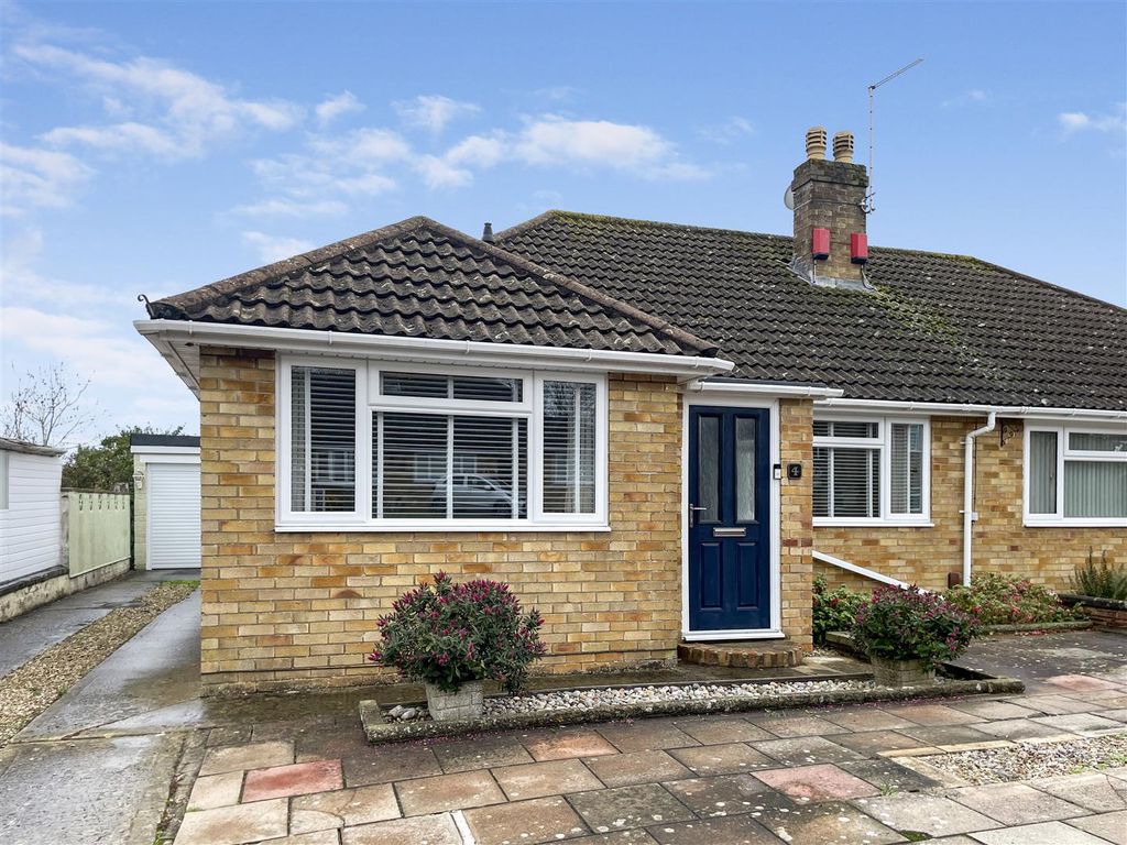 Property photo 1 of 13 Front.Jpg