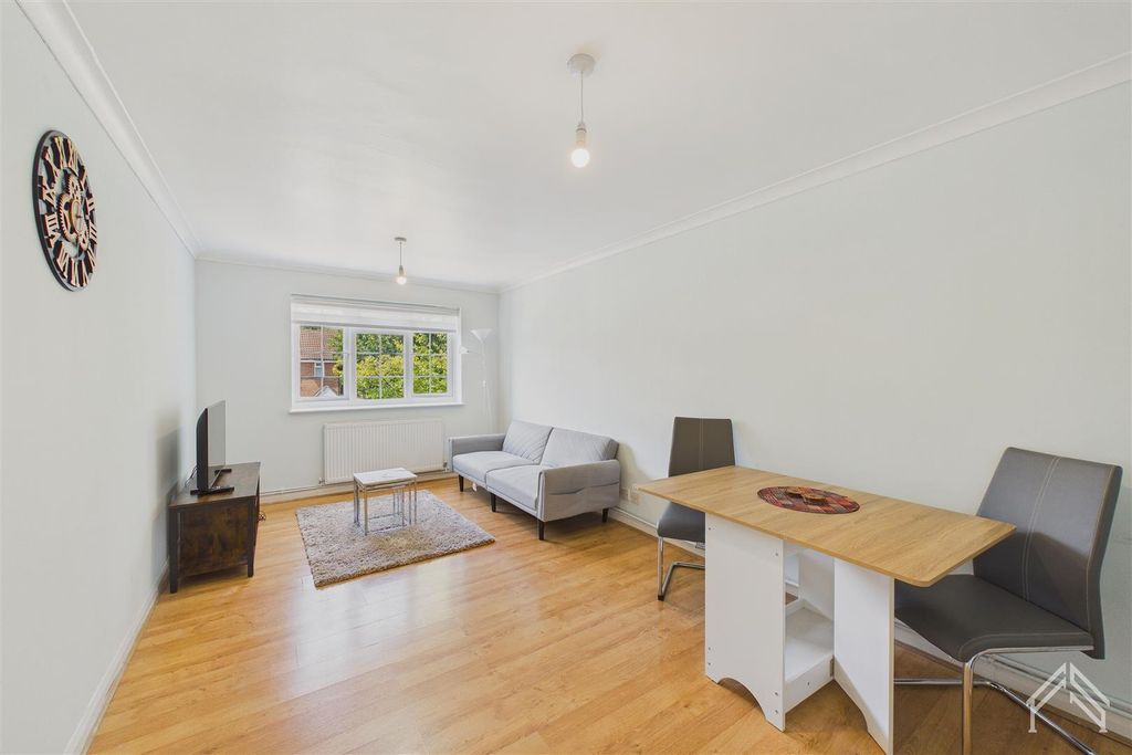 Property photo 1 of 6 Cam02700G0-Pr0508-Still005.Jpg