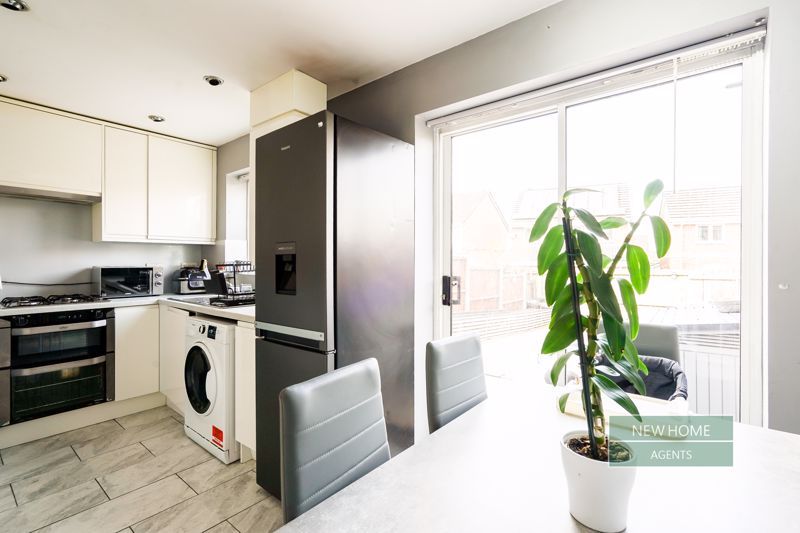 Property photo 2 of 17 Photo 10