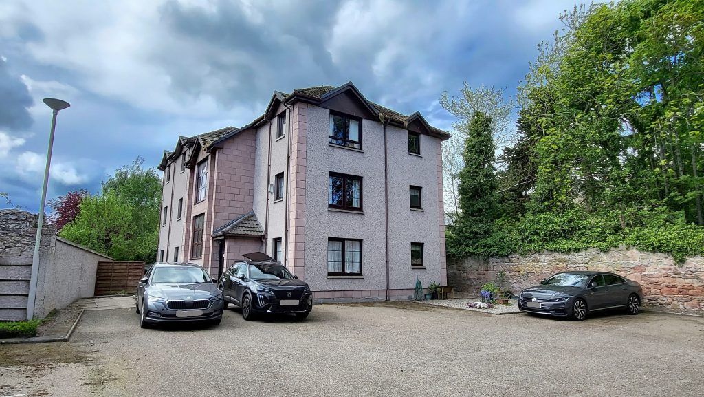 Property photo 1 of 19