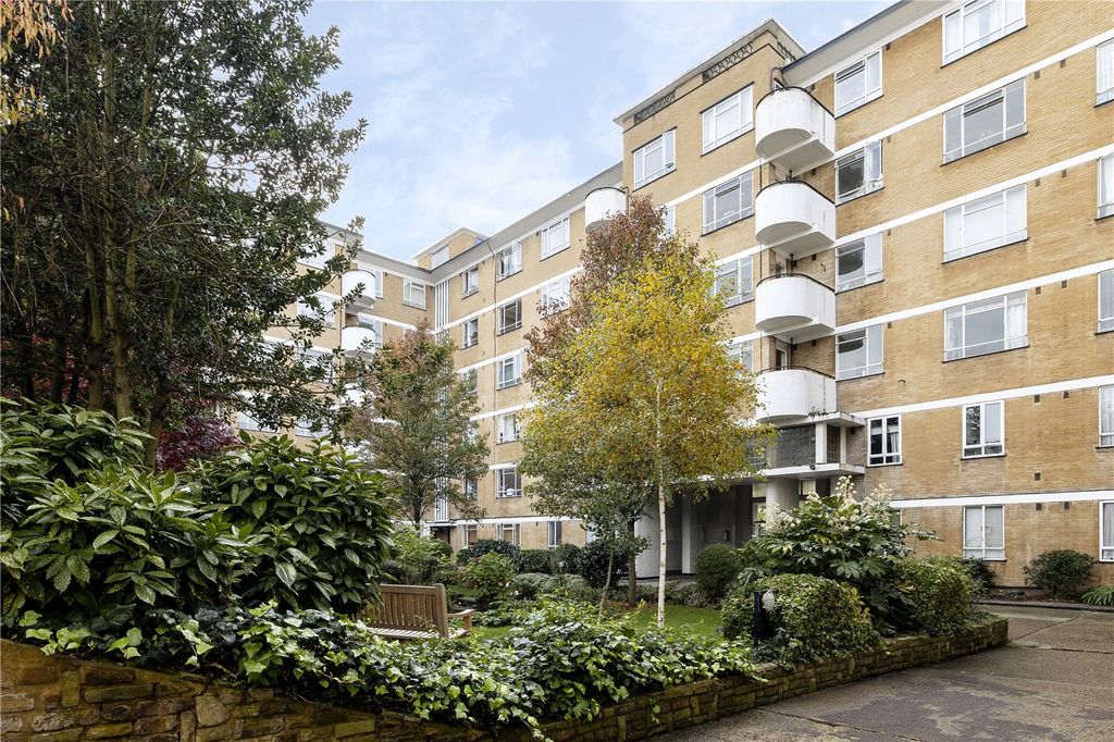 Property photo 1 of 9 Exterior Front