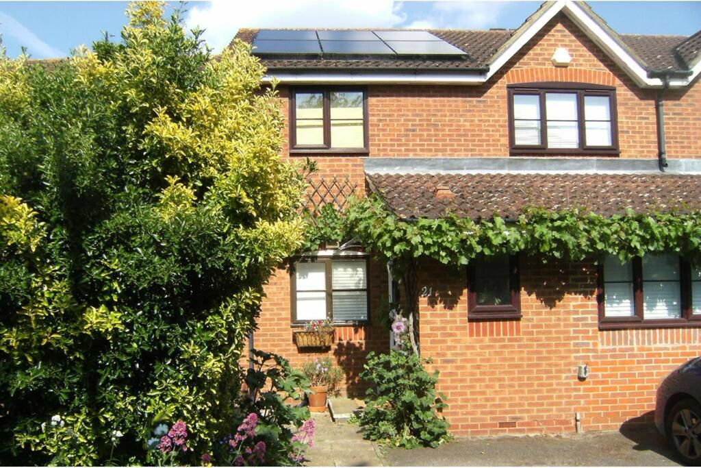 Property photo 1 of 12 House From Street