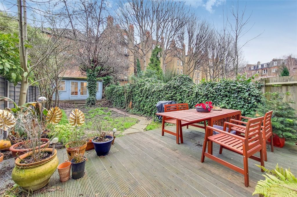 Property photo 3 of 17