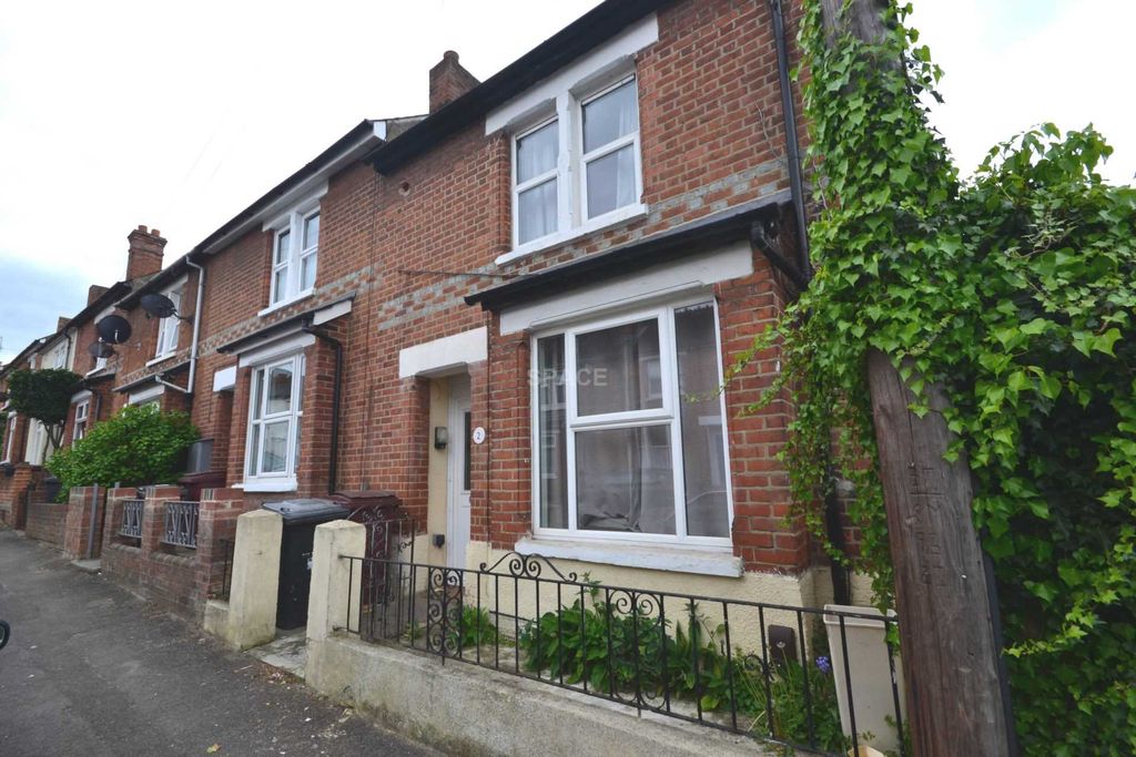 Property photo 2 of 11