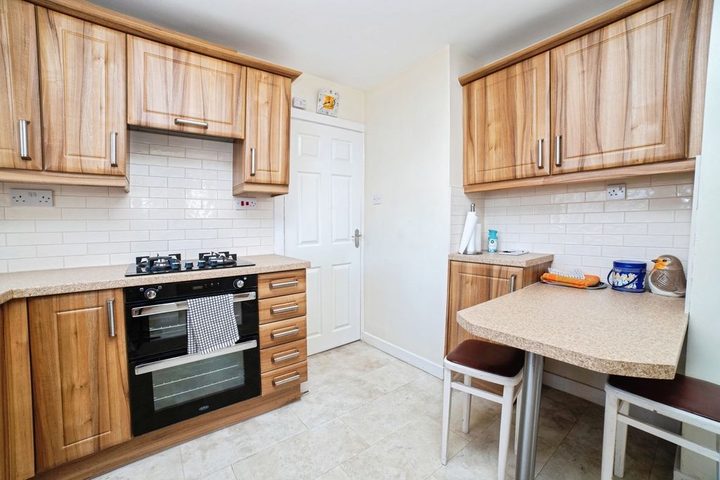 Property photo 3 of 20 Pbox-Img.Jpg