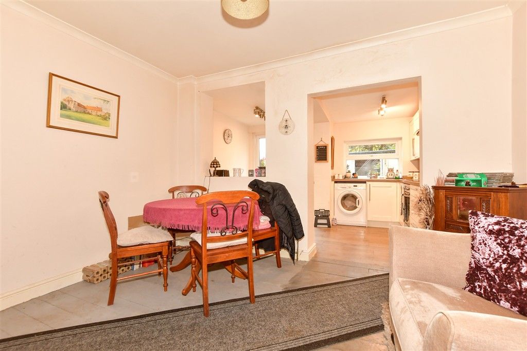 Property photo 3 of 10 Dining Area