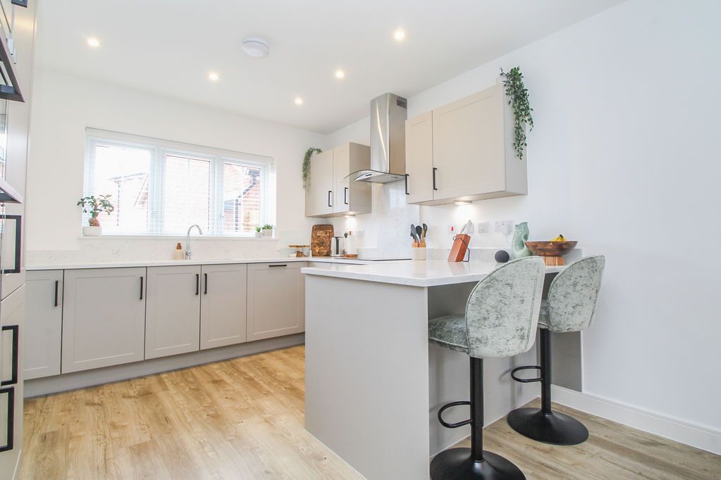 Property photo 2 of 15 Kitchen/Diner