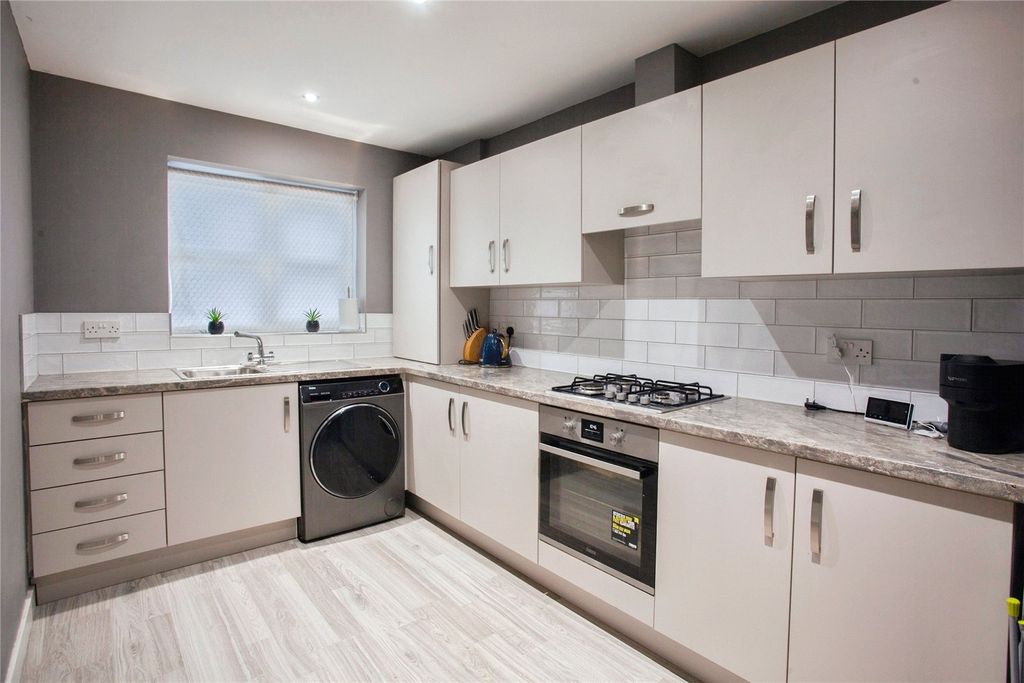 Property photo 3 of 17 Picture No. 46