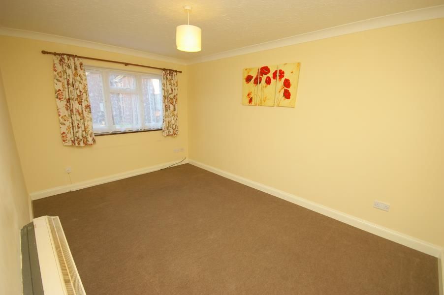 Property photo 3 of 5