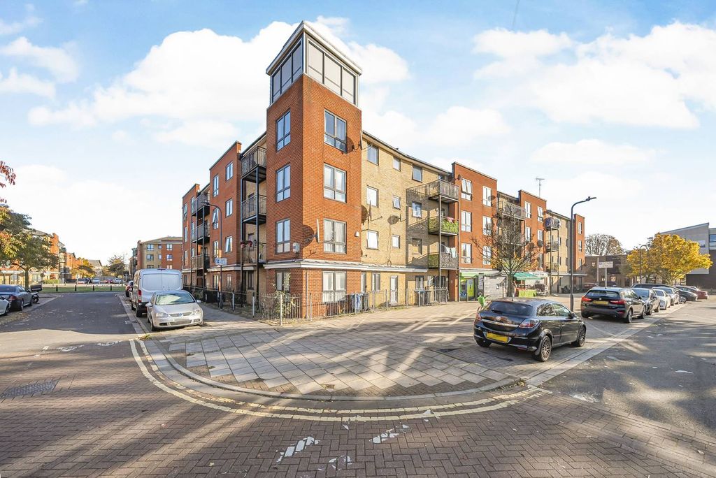 Property photo 2 of 12