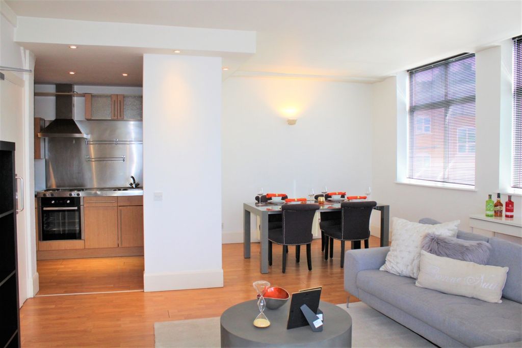 Property photo 2 of 13 1463534