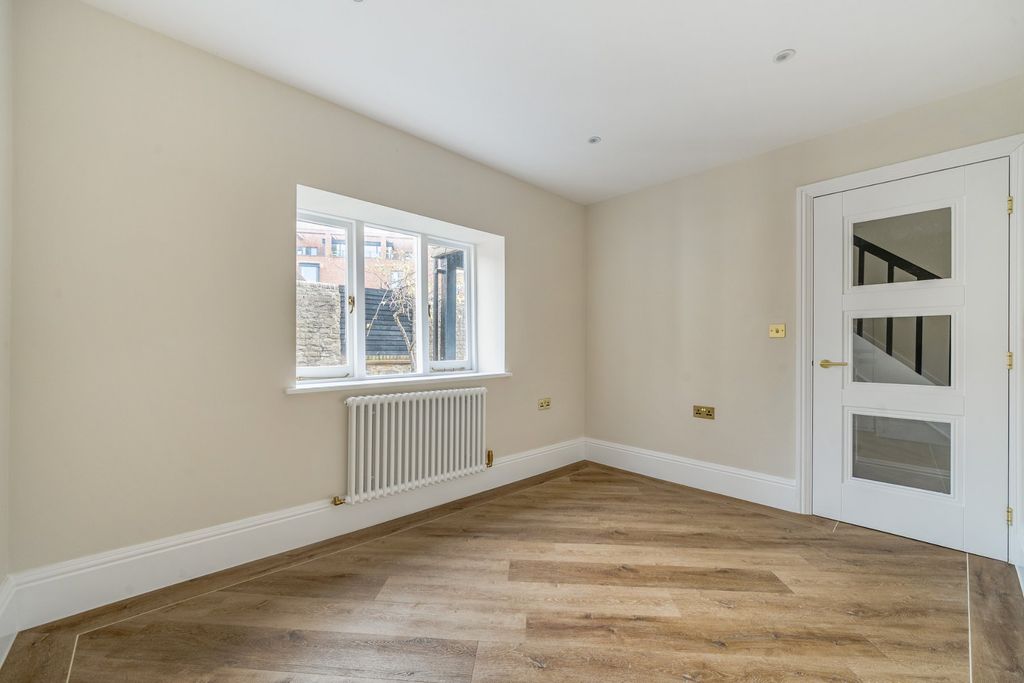 Additional image 11 of 4 bed detached house for saleGodalming, Surrey GU7