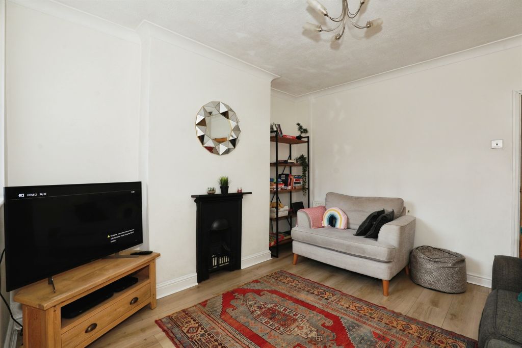 Property photo 2 of 23