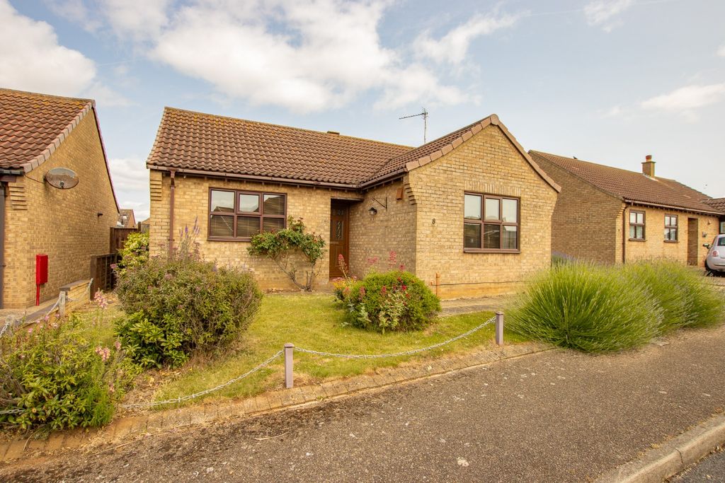 Property photo 1 of 12 4264763
