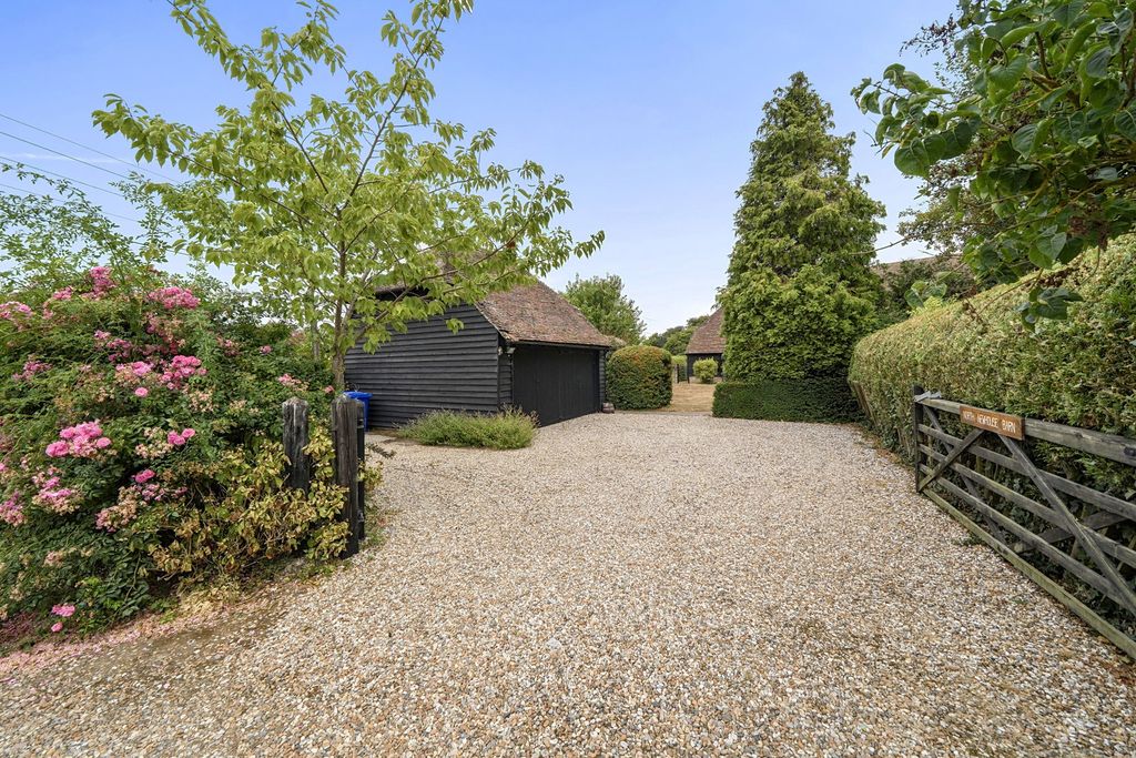 Property photo 3 of 31
