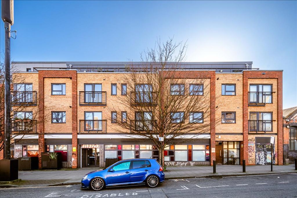 Property photo 1 of 19