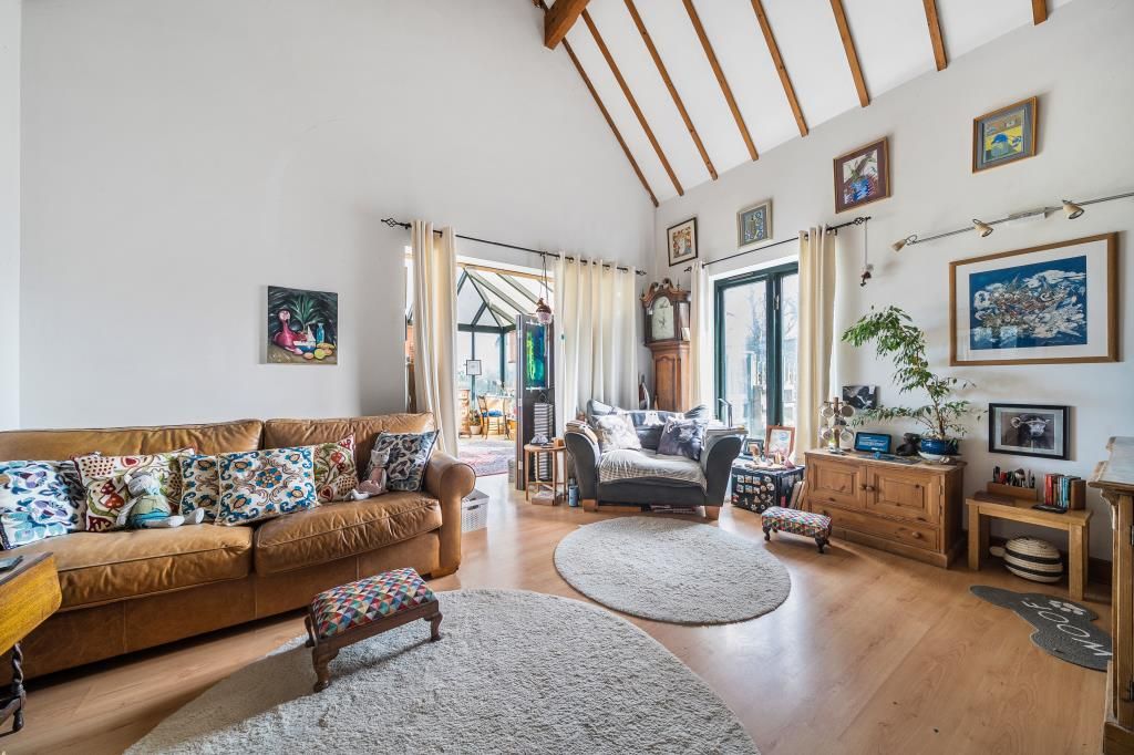 Property photo 3 of 23 Reception