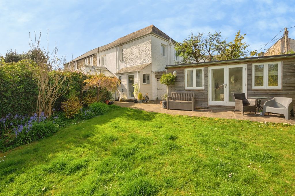 Property photo 1 of 28 Priavte Courtyard Garden