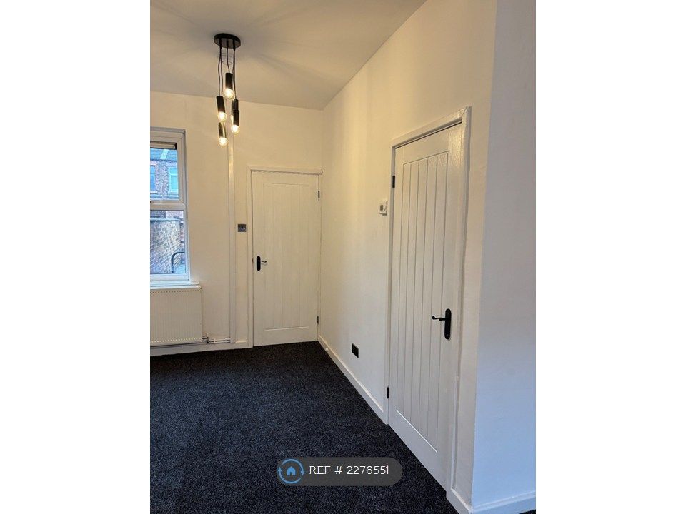 Property photo 2 of 35