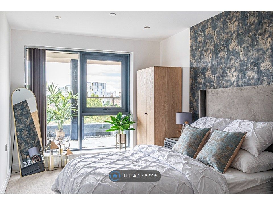 Property photo 2 of 33