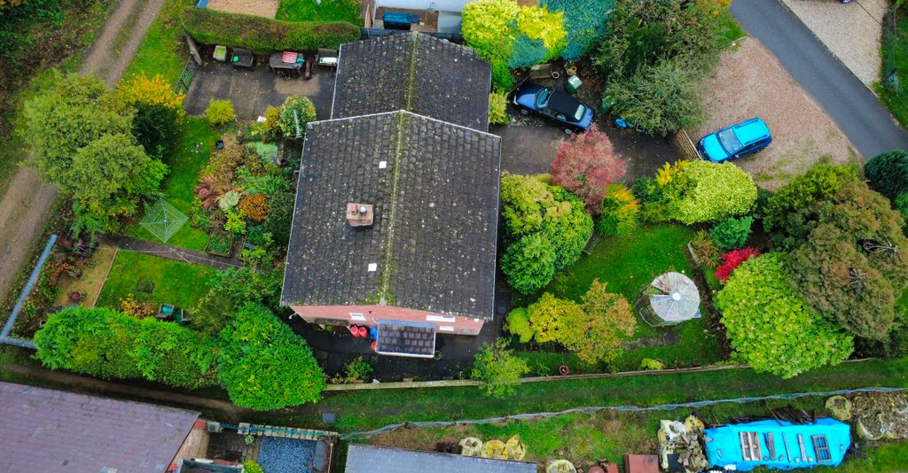 Property photo 2 of 21