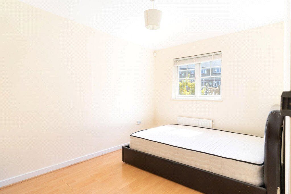Property photo 3 of 11 Picture No. 02
