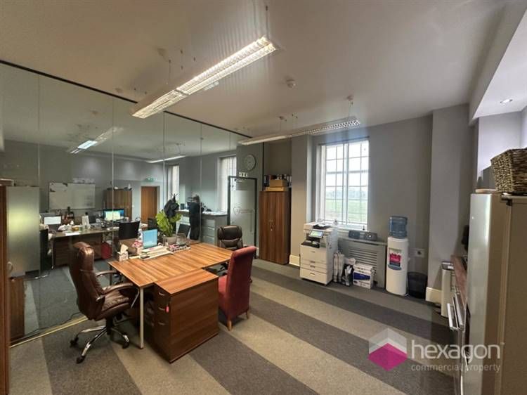 Property photo 3 of 6