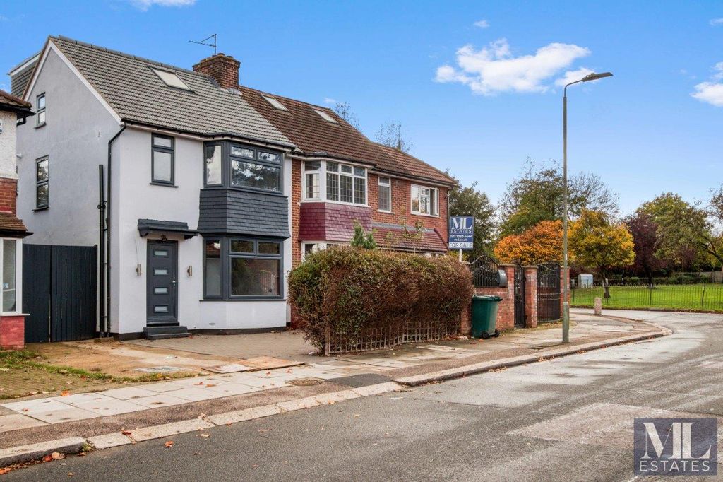 Property photo 2 of 8 Photo 11