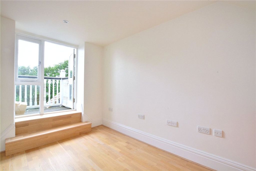 Additional image 8 of 2 bed flat to rentKingswood Mansions, 15 Newton Park Place, Chislehurst BR7