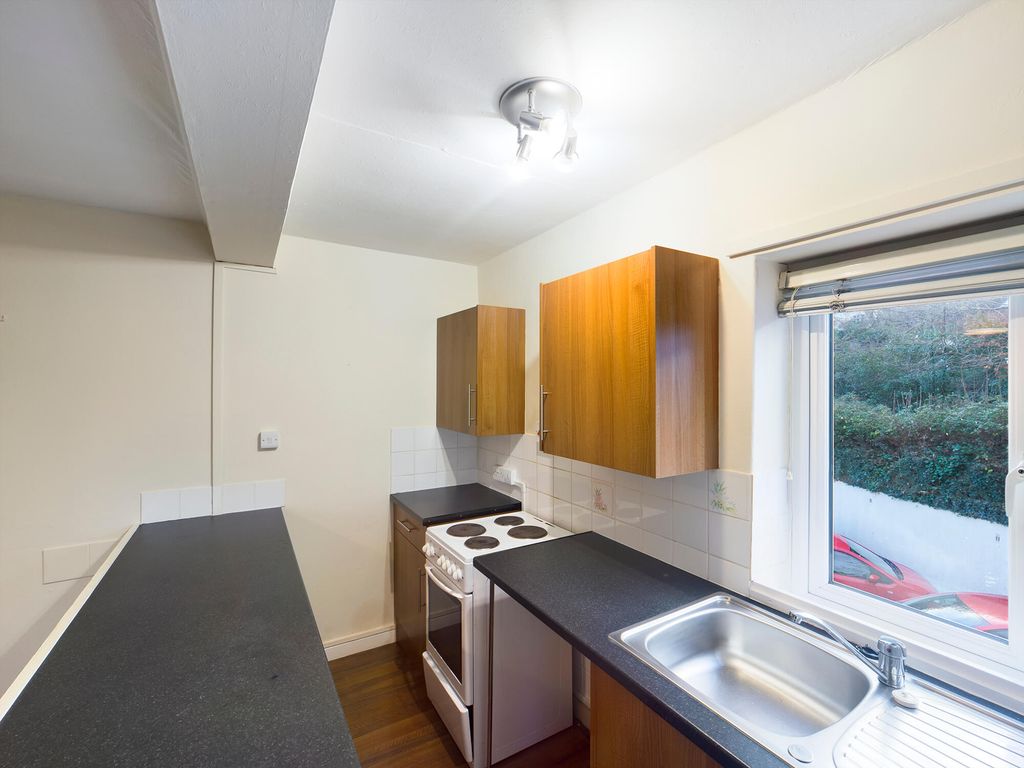 Property photo 2 of 12 Image