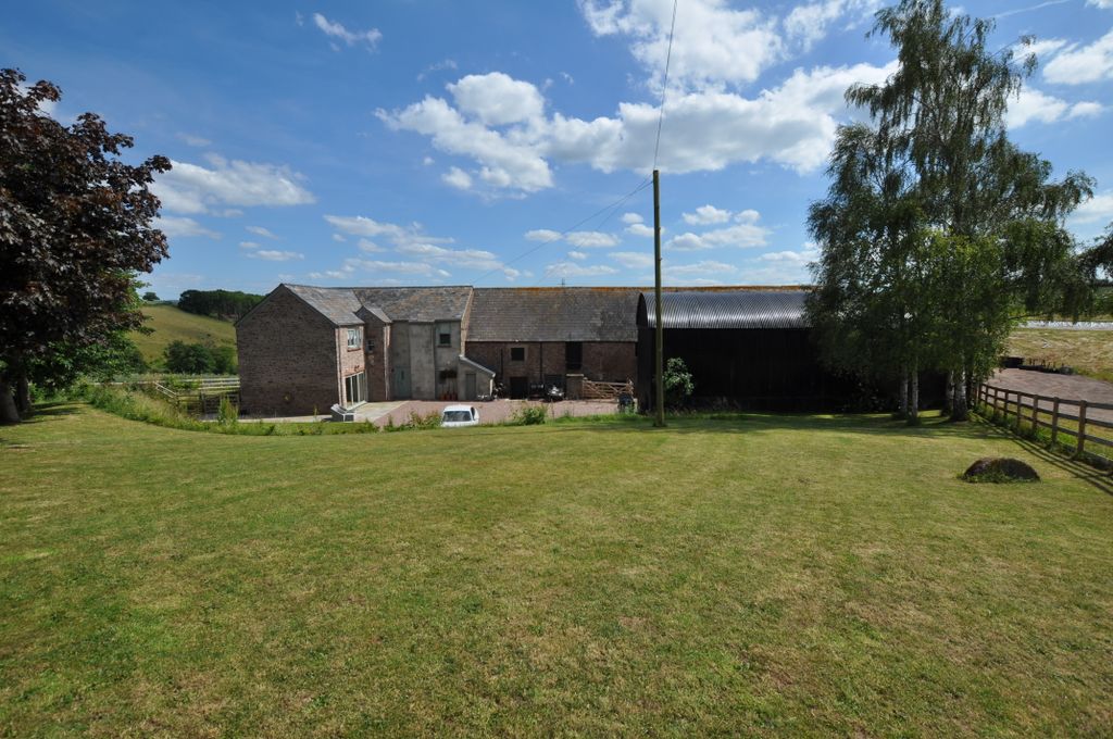 Property photo 1 of 19