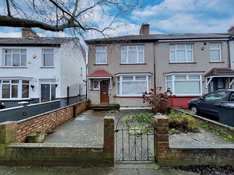 Property photo 1 of 15 Photo 9