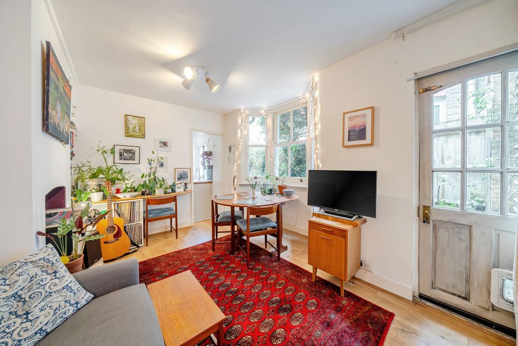 Property photo 2 of 16 Reception