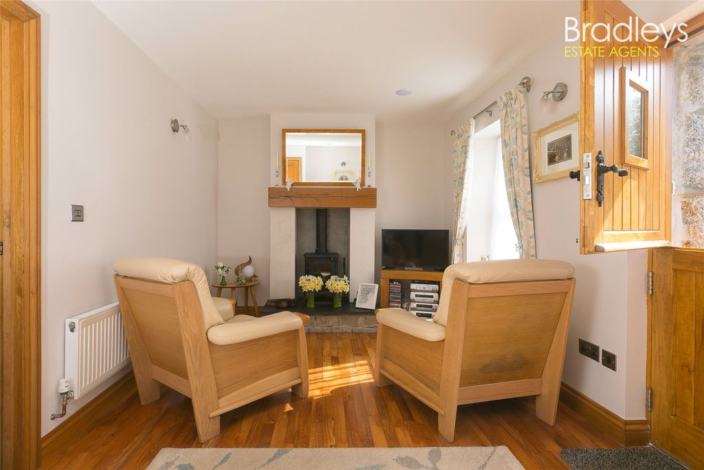 Property photo 2 of 18 Picture No. 09