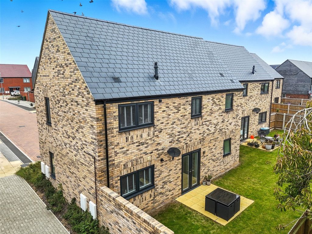 Property photo 2 of 20 Picture No. 05