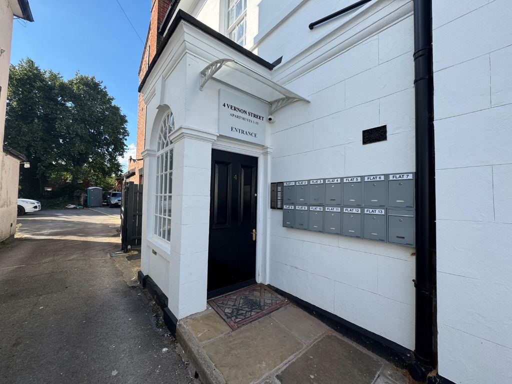 Property photo 1 of 9 Entrance - Letterboxes.Jpg