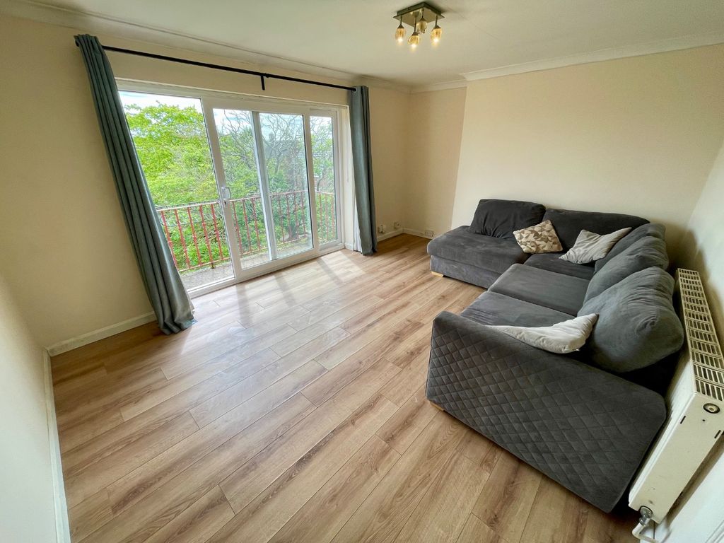 Property photo 2 of 8 5138902