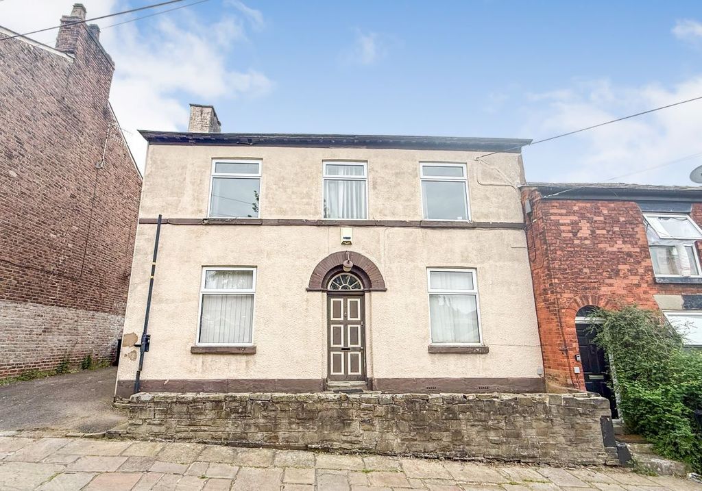 Property photo 1 of 26
