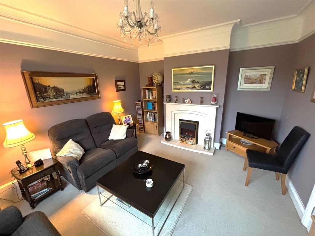 Property photo 3 of 26 4294 Lounge.Jpeg