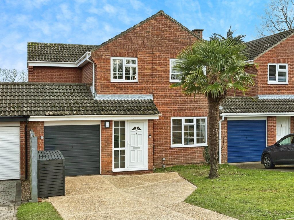 Property photo 2 of 20