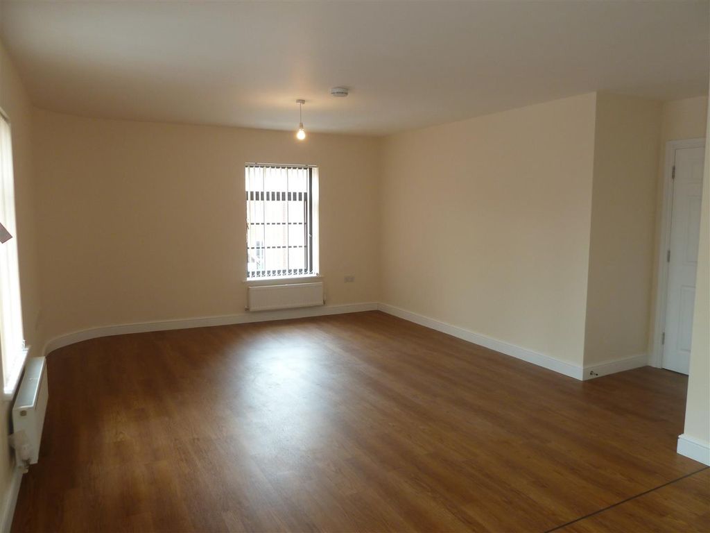 Property photo 3 of 5