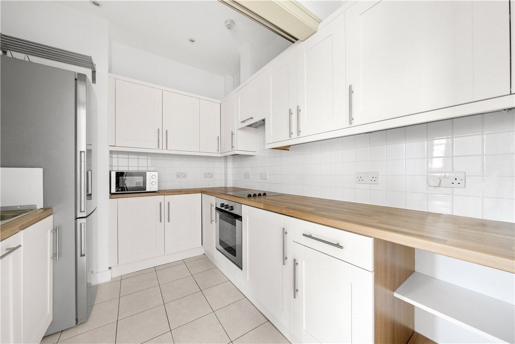 Property photo 1 of 16 Picture No. 03