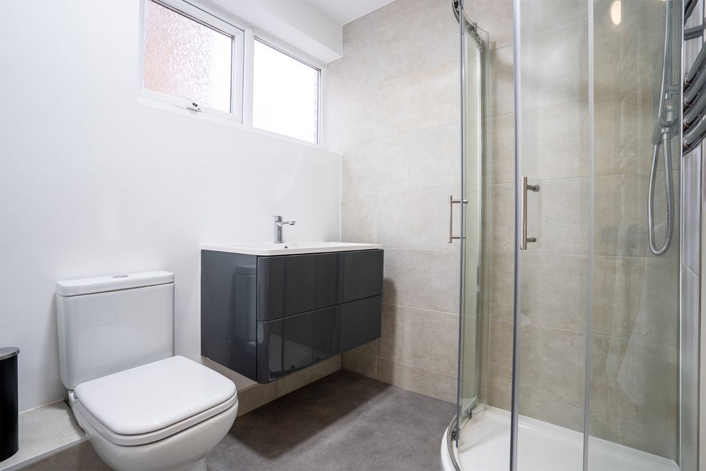 Property photo 2 of 11 4575684